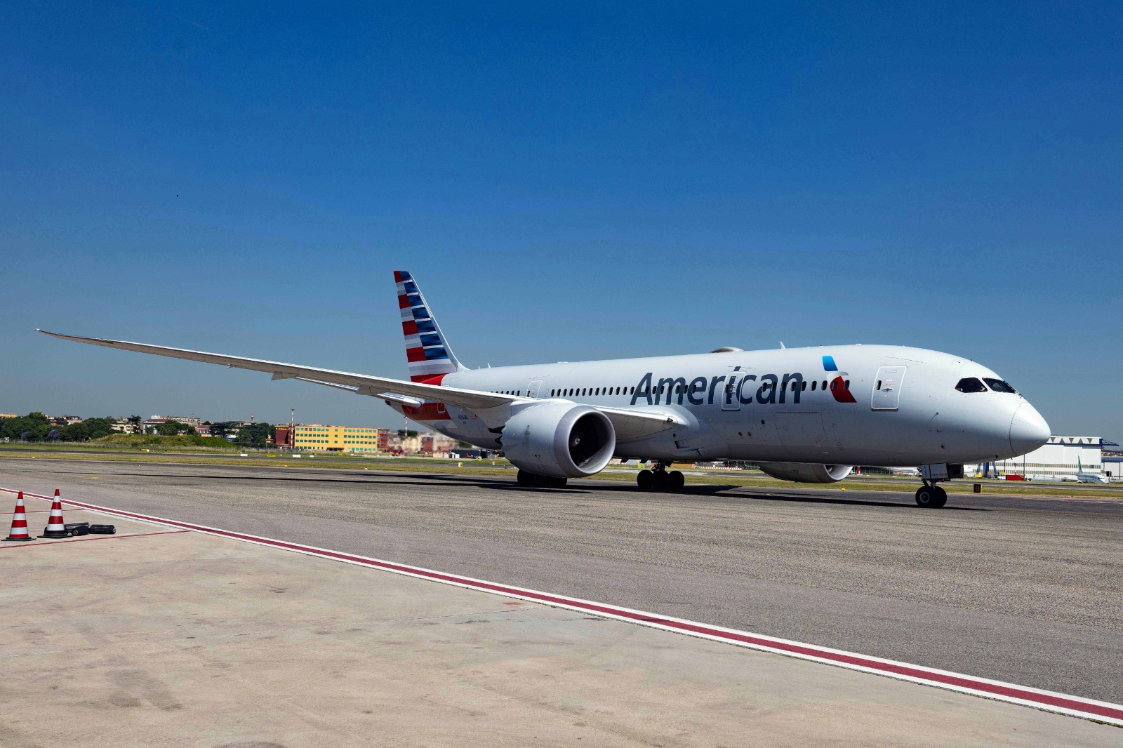 American Airlines e GESAC celebrano l’arrivo a Napoli del primo volo diretto da Philadelphia
